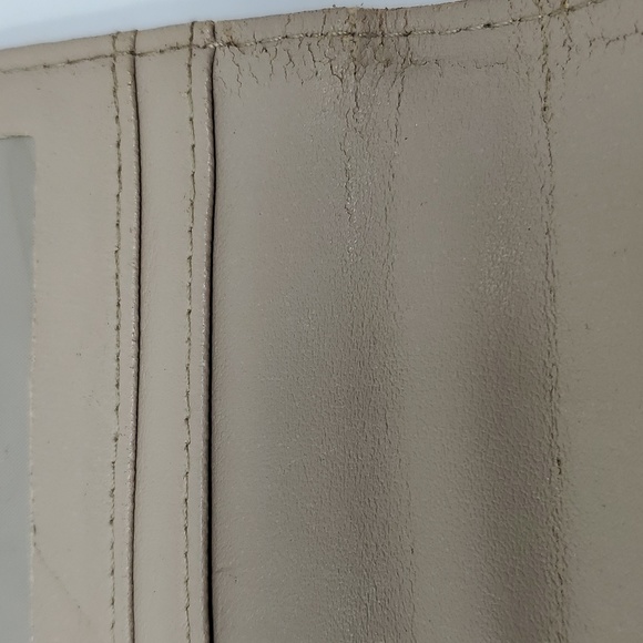 Buxton Wallet Tan Key Chain and Checkbook Cover - Picture 7 of 7